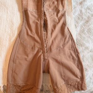 Lot of 5 colombian faja and bra- uplady & m&d